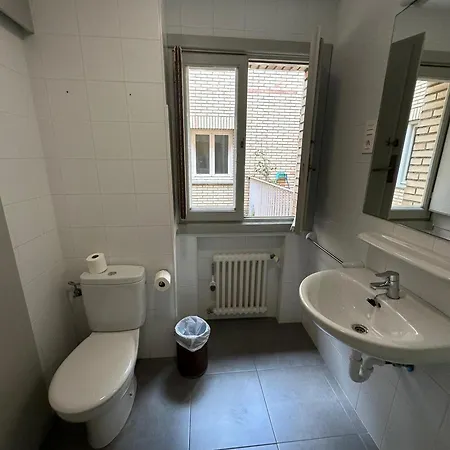 Mikasita Bilbao - Student Housing & Coliving Hostel