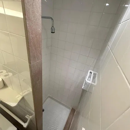 Mikasita - Student Housing & Coliving Auberge de jeunesse *